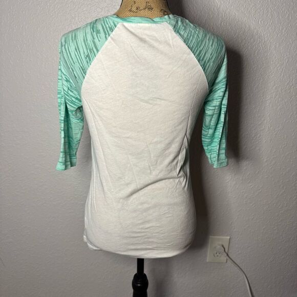 Disney Parks Motorama Cars Movie Girls Green Raglan Shirt Retro Size M Fitted - Picture 8 of 8